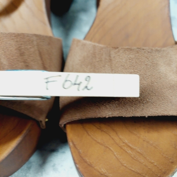 New Steve Madden Alabama Platform Suede Brown Strap Wooden Studded Sandals F642 - Picture 11 of 11